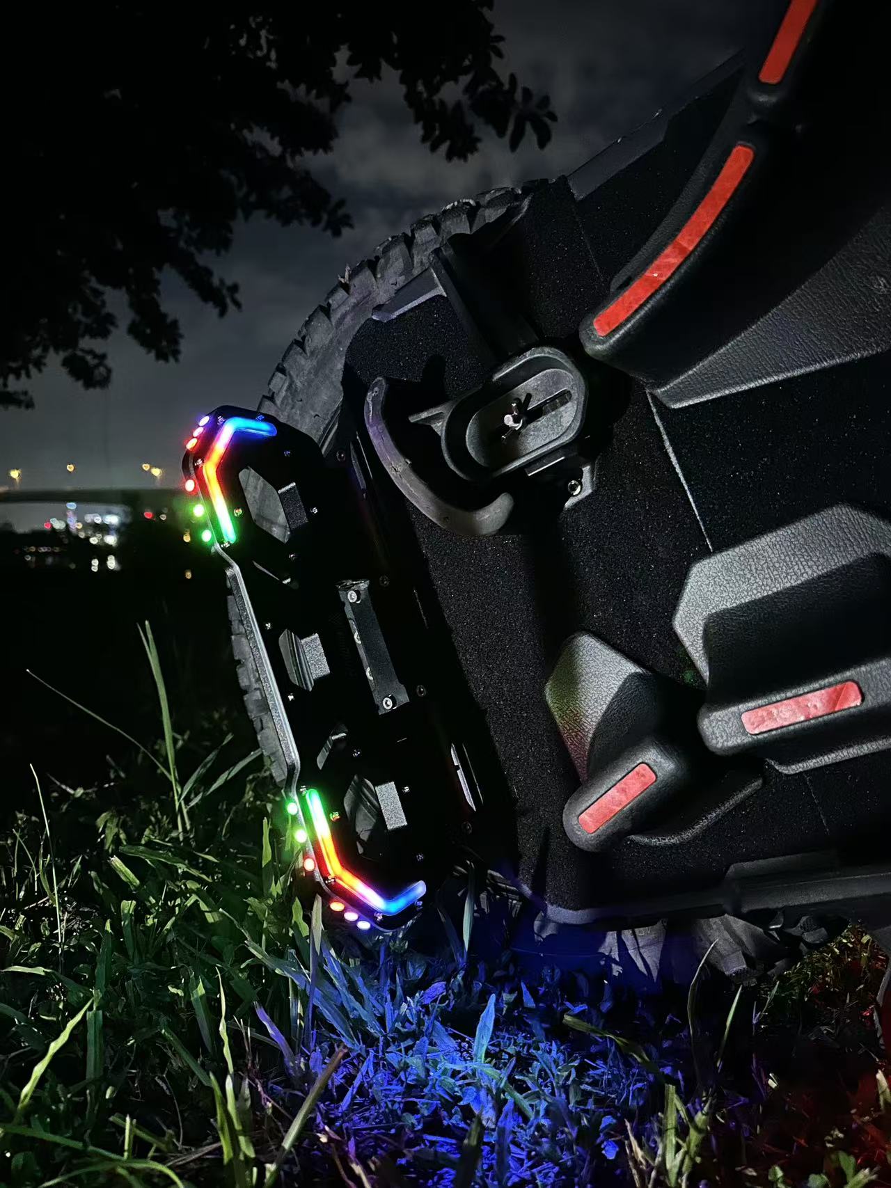Beidou: CNC-Machined LED Illuminated Pedals