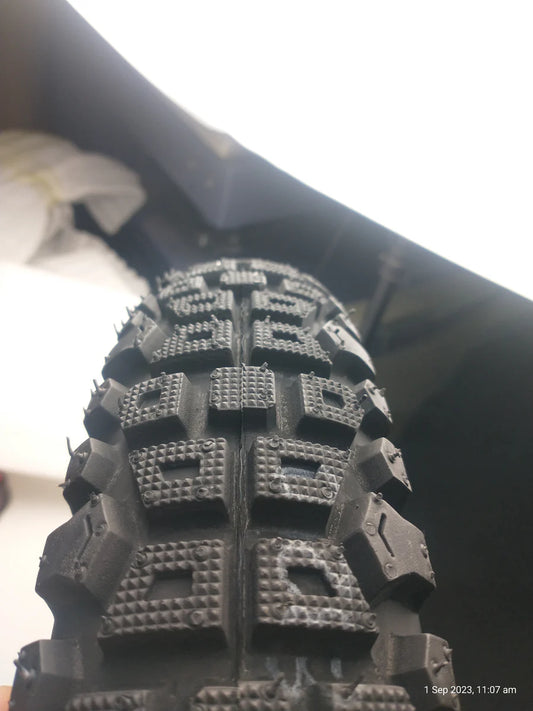 Kingsong J-820 2.75-14 Tubeless Hybrid/Off Road Tire